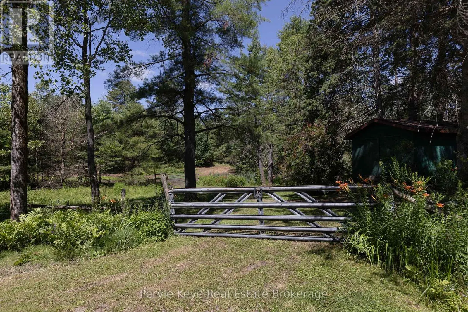 2322 OLD MUSKOKA ROAD
