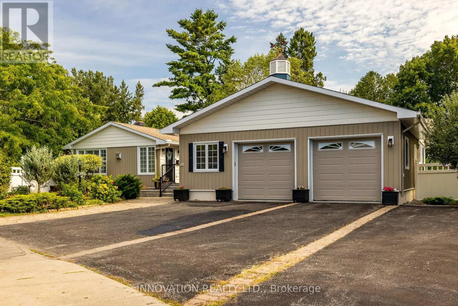 33 ARNOLD DRIVE