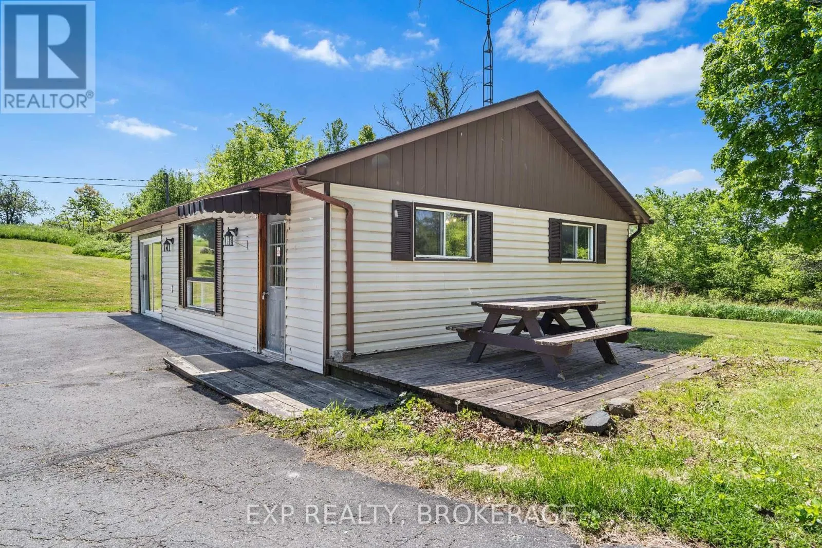 1944A-1944B FISH CREEK ROAD
