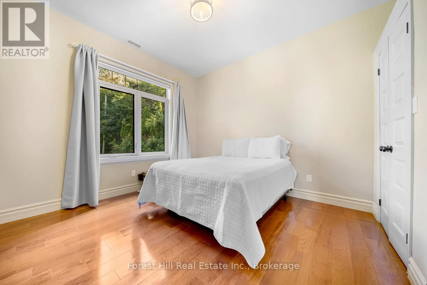 37 PARKWAY AVENUE