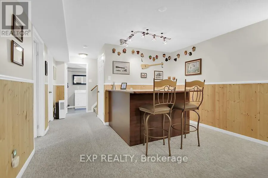 48 DEIGHTON CRESCENT