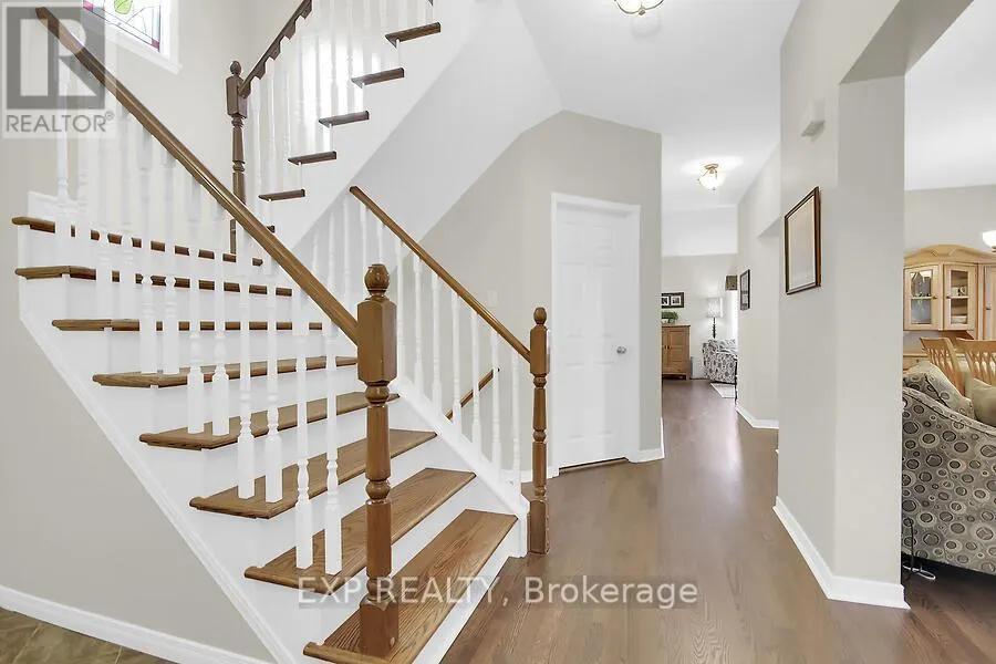 48 DEIGHTON CRESCENT