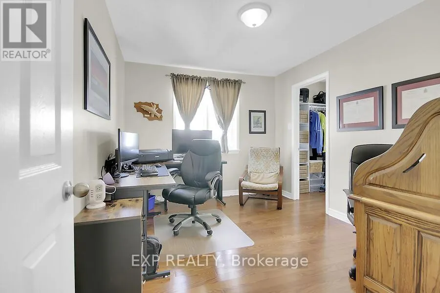 48 DEIGHTON CRESCENT