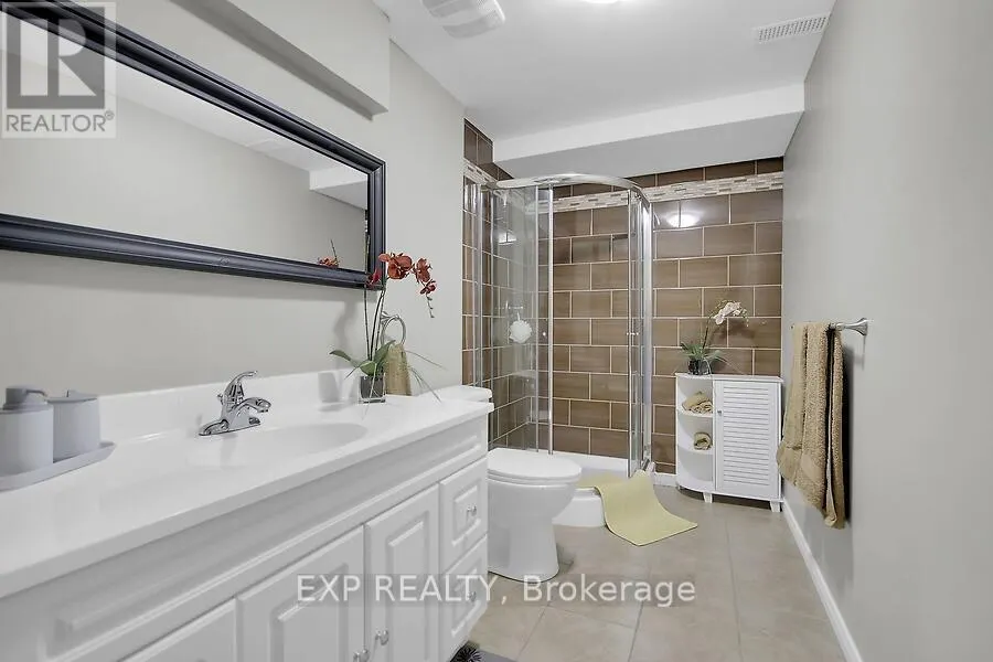 48 DEIGHTON CRESCENT