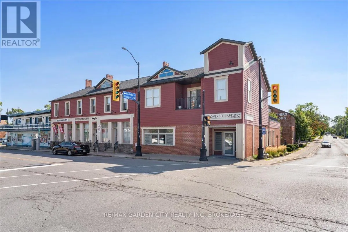 201 - 3710 MAIN STREET, #201