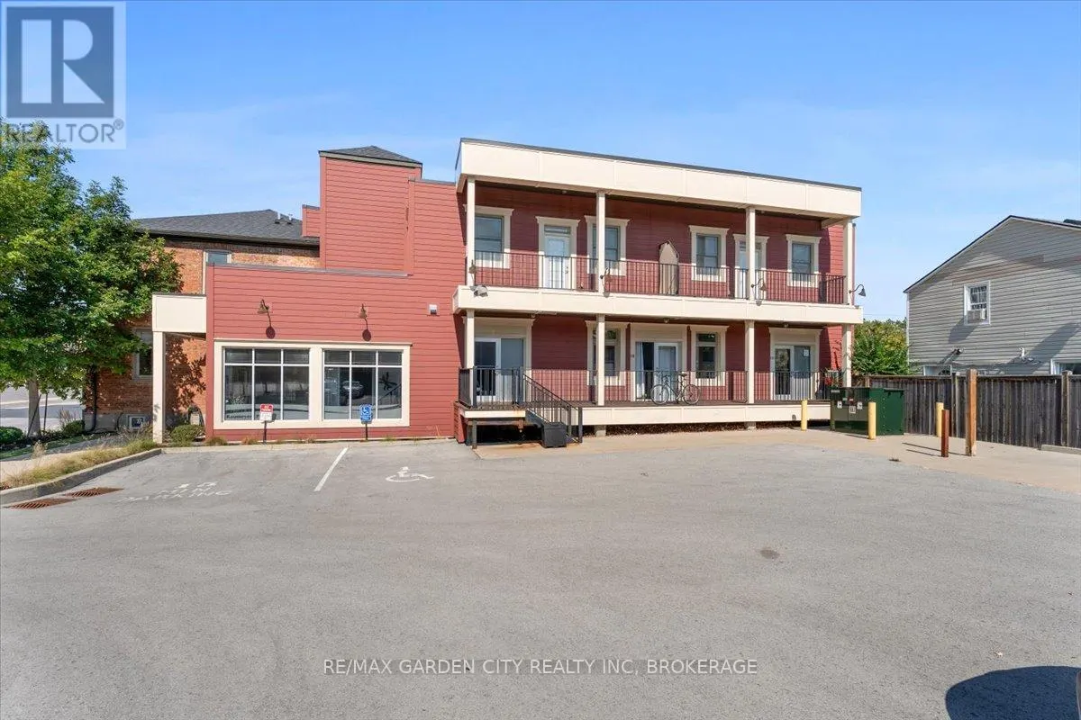 201 - 3710 MAIN STREET, #201