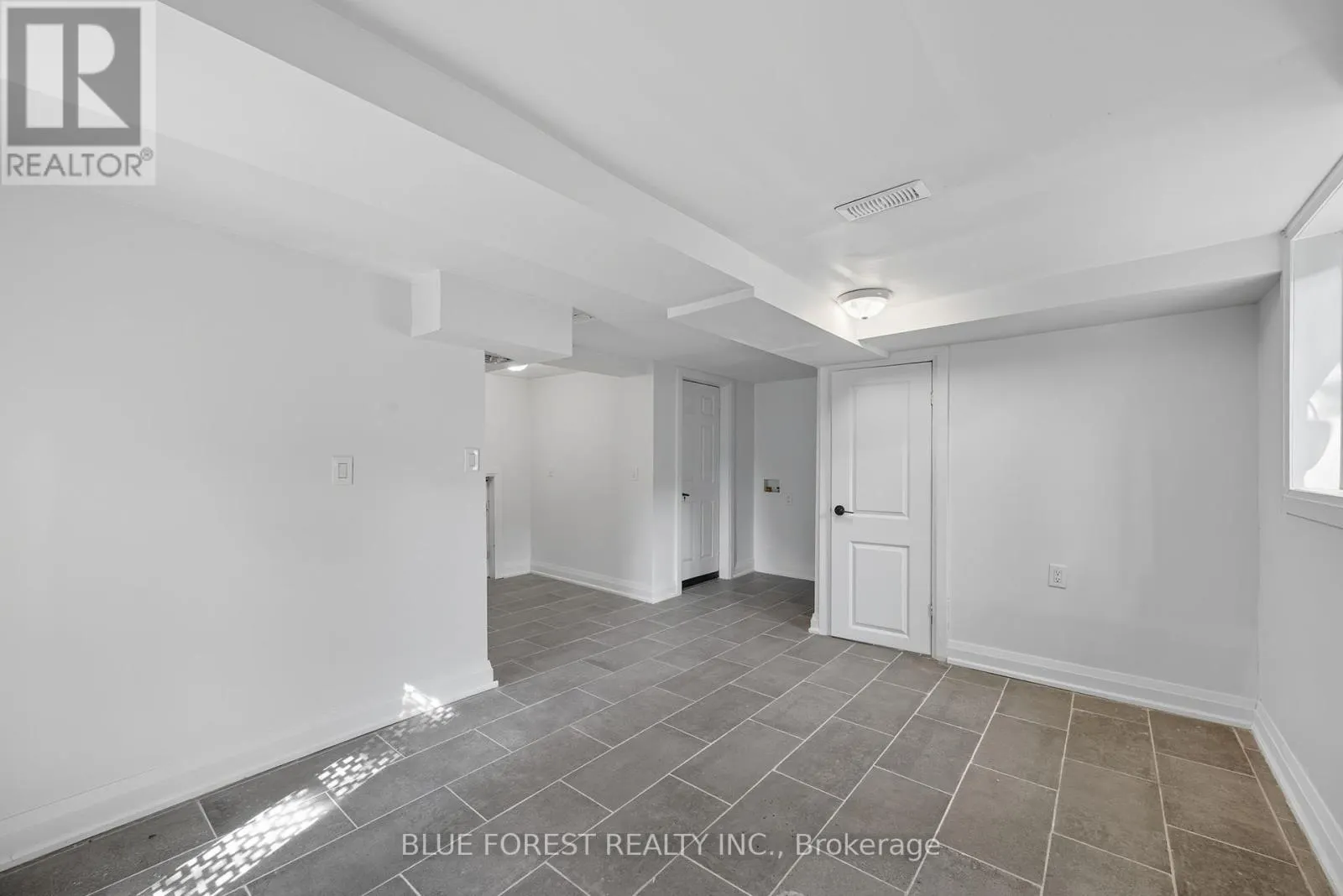 1770 SEELEY DRIVE