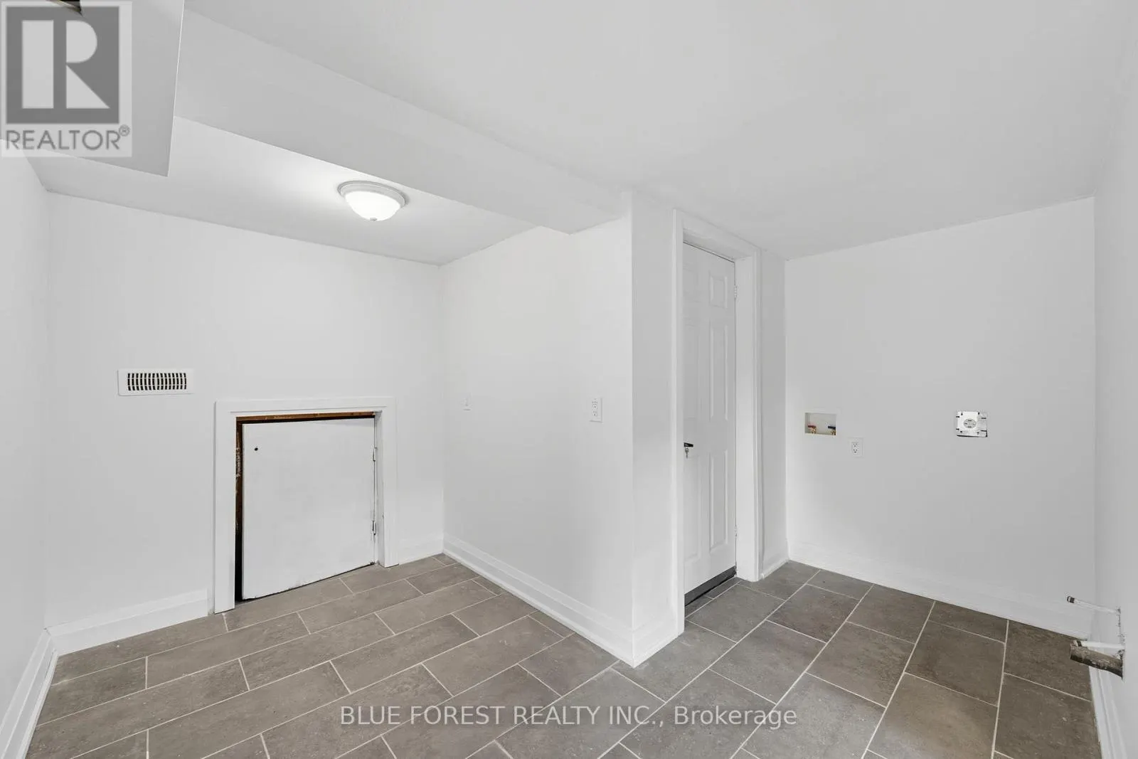 1770 SEELEY DRIVE