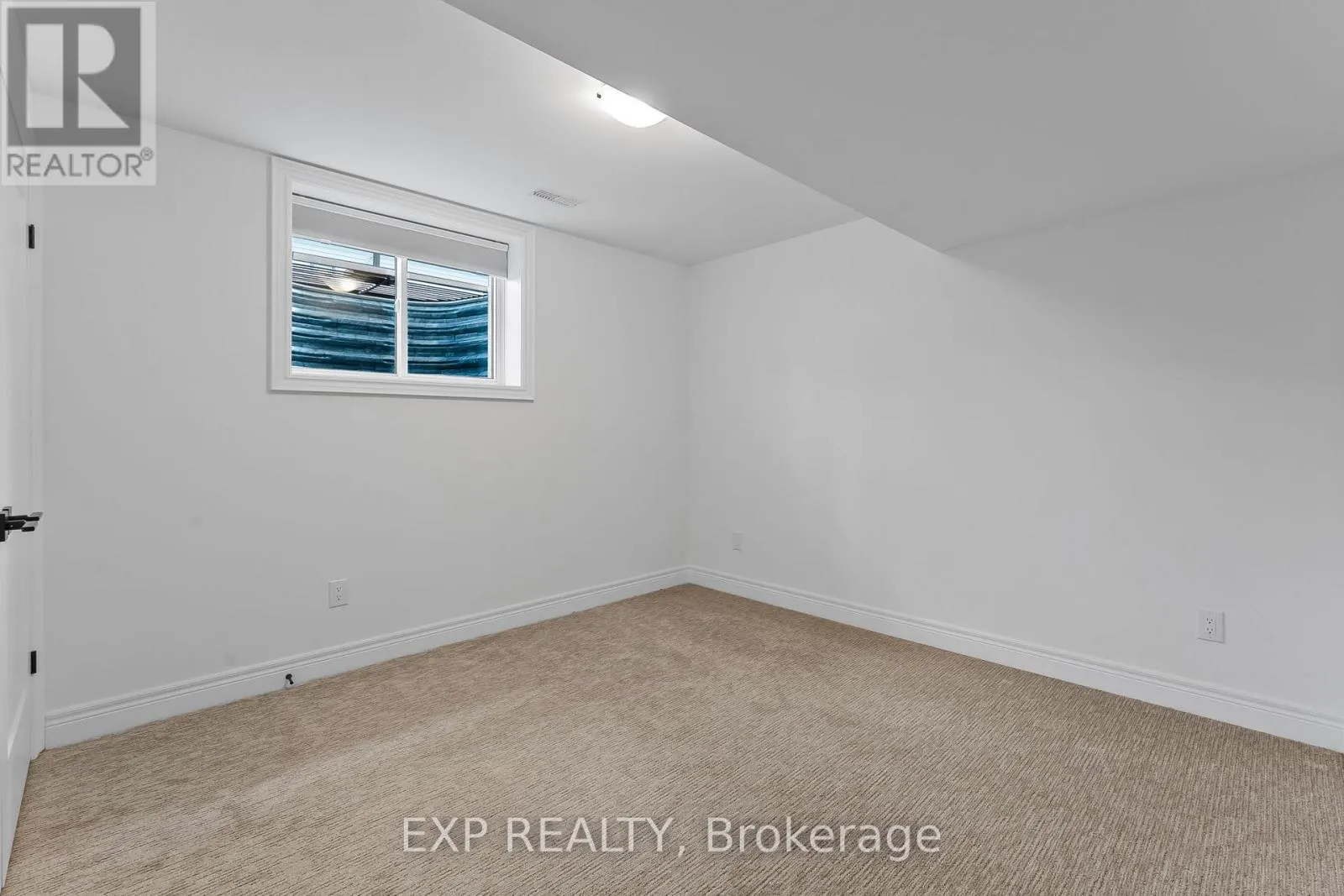 4242 VILLAGE CREEK DRIVE