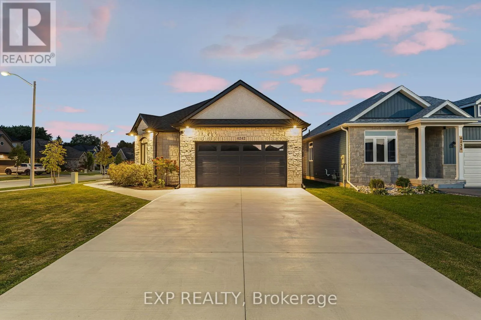 4242 VILLAGE CREEK DRIVE