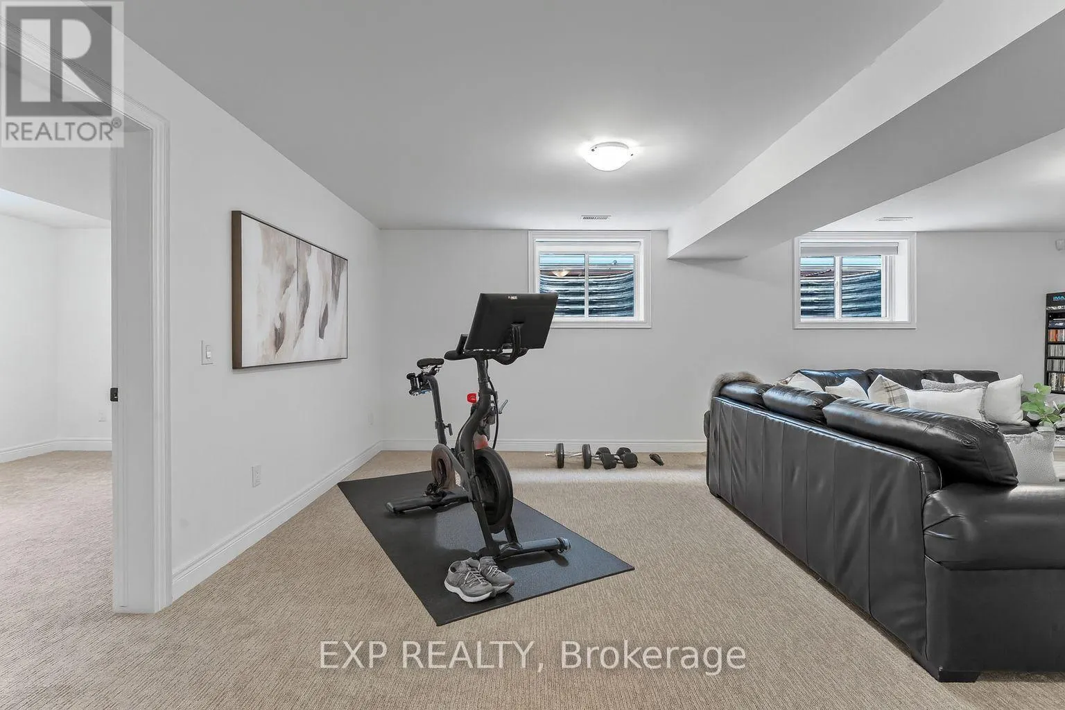 4242 VILLAGE CREEK DRIVE