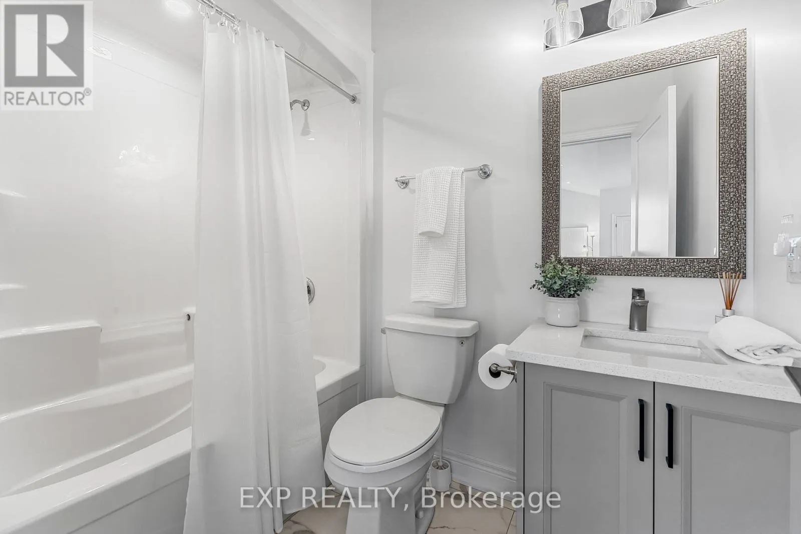 4242 VILLAGE CREEK DRIVE