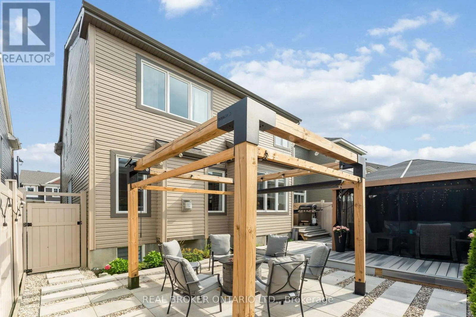 373 RIVER LANDING AVENUE
