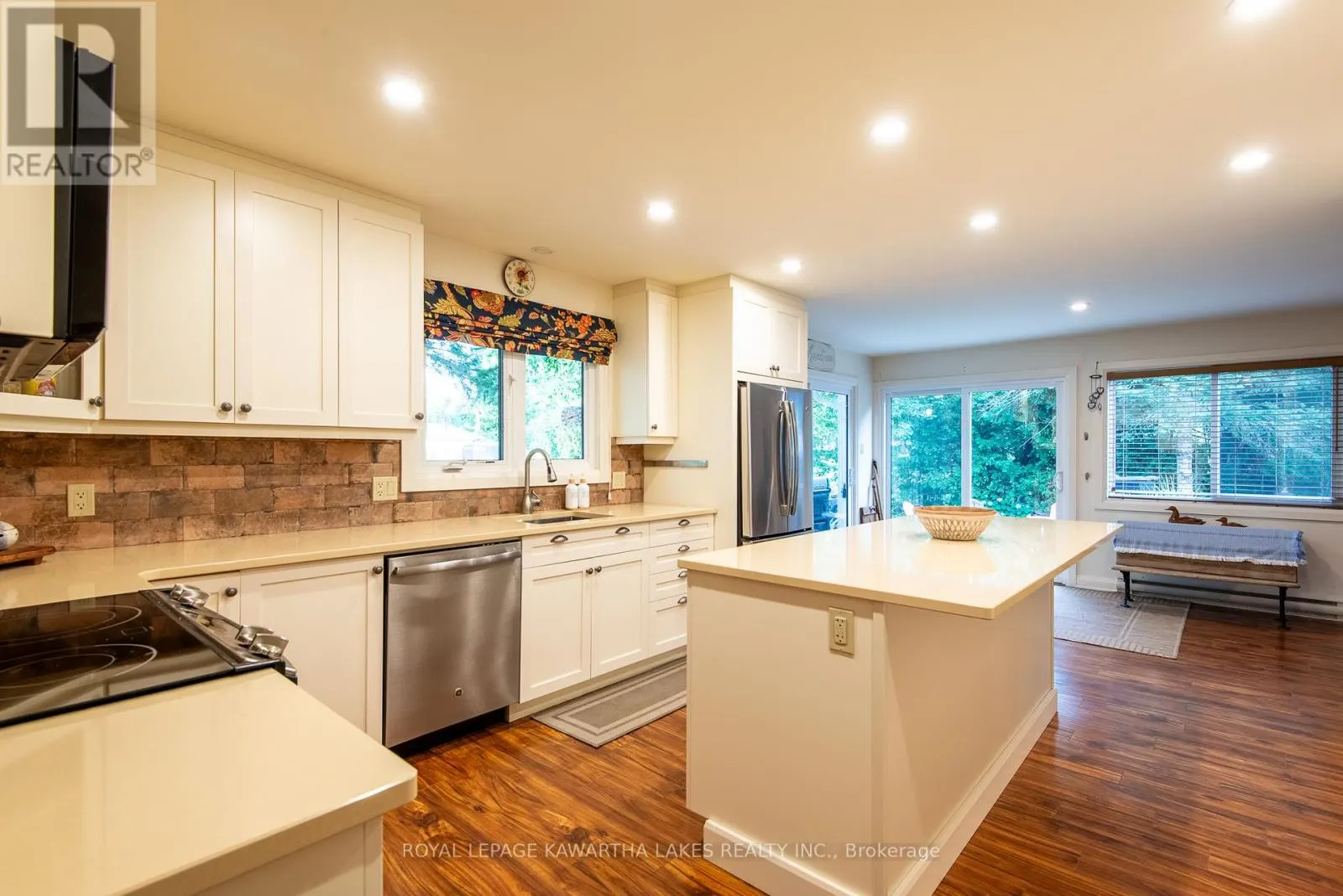 78 RIVERBANK ROAD
