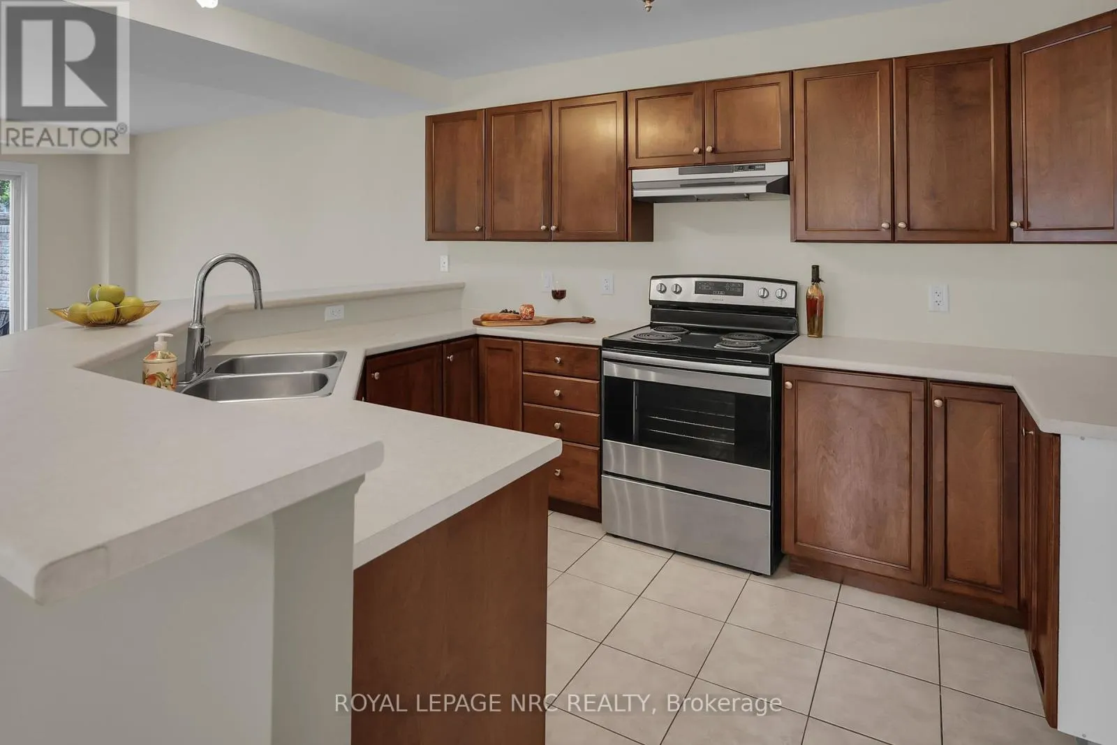 56 QUEENS CIRCLE