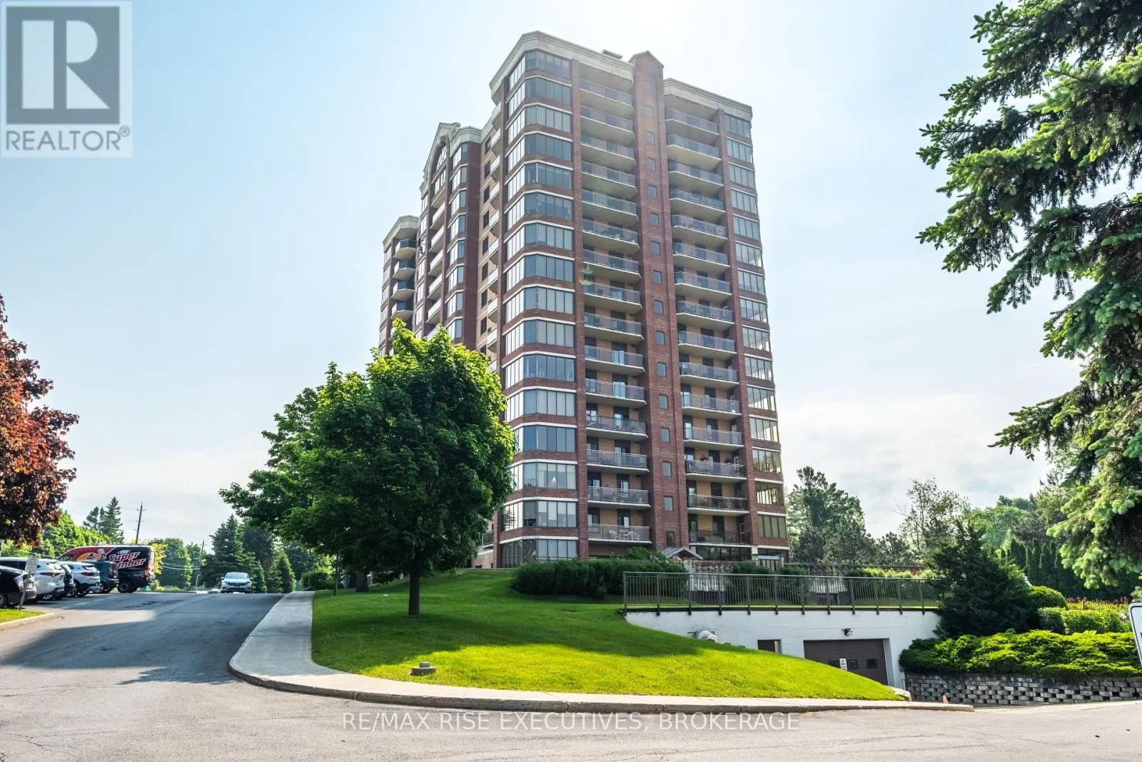 102 - 1000 KING STREET W, #102