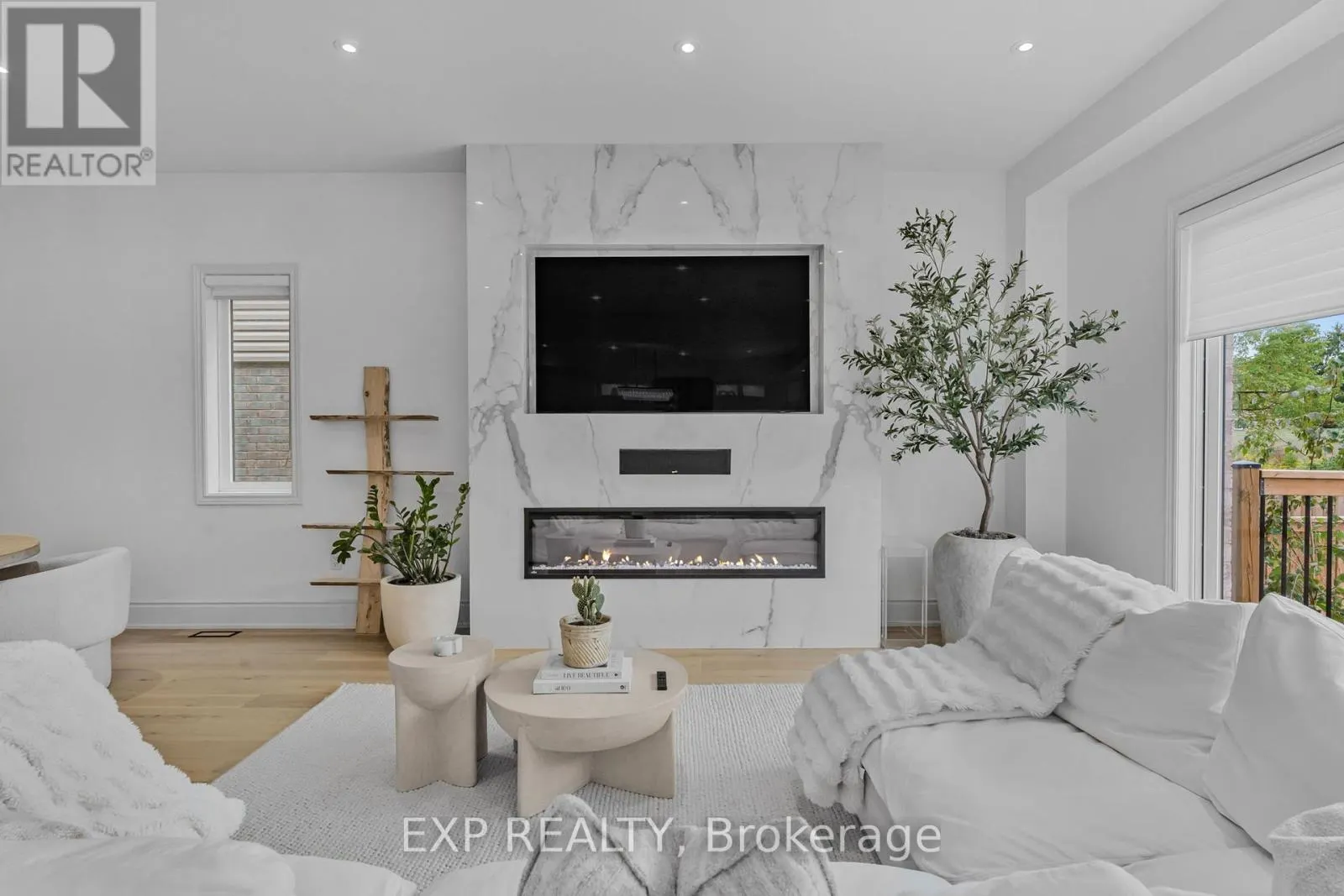 3978 HIGHLAND PARK DRIVE