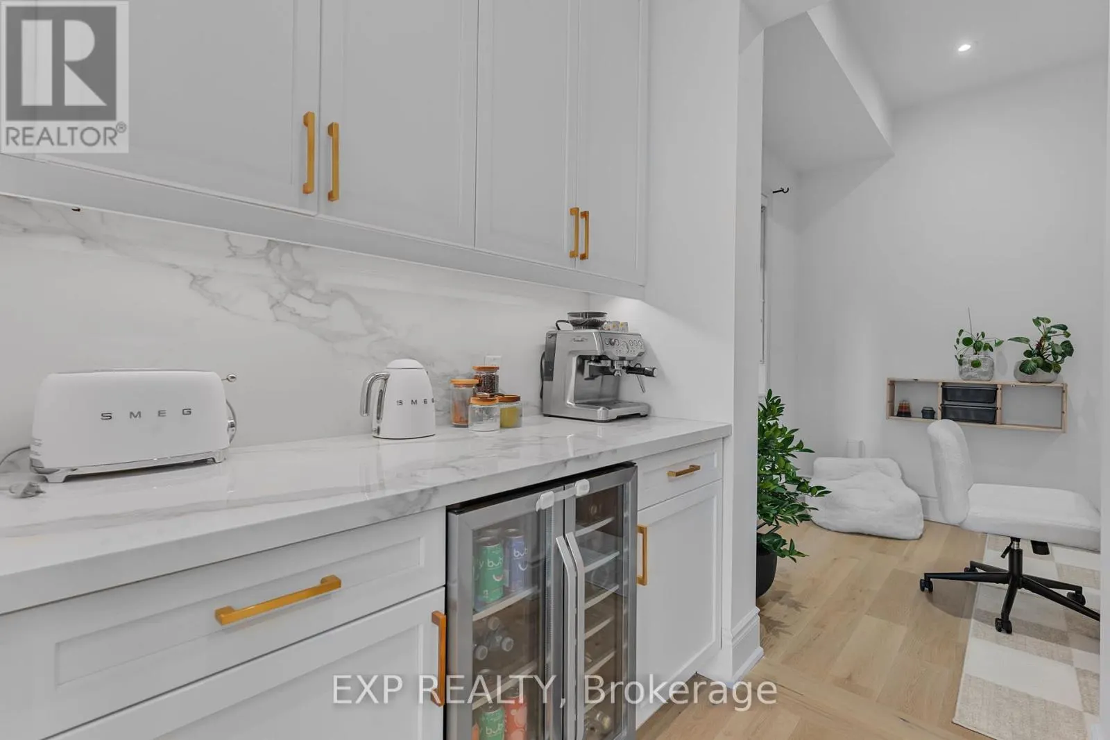 3978 HIGHLAND PARK DRIVE