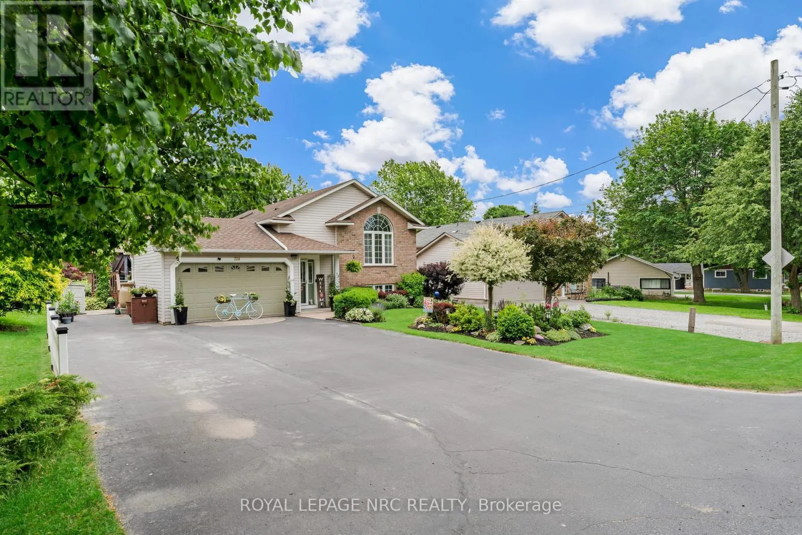 228 RIDGE ROAD S