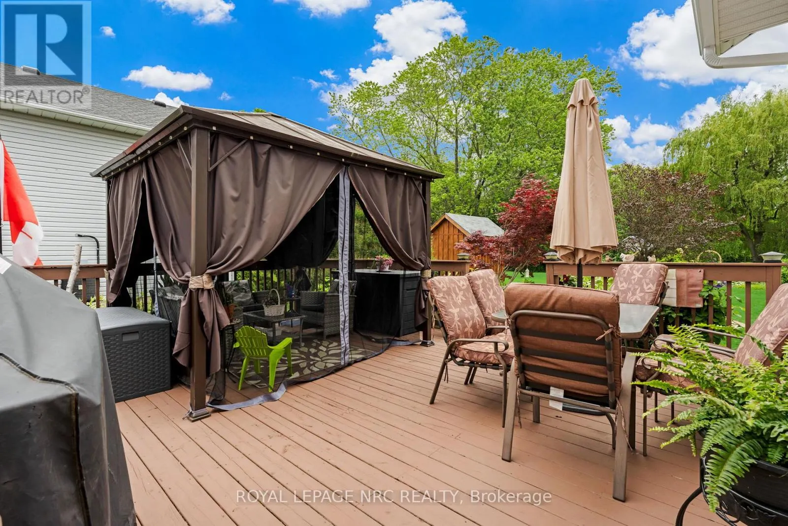 228 RIDGE ROAD S