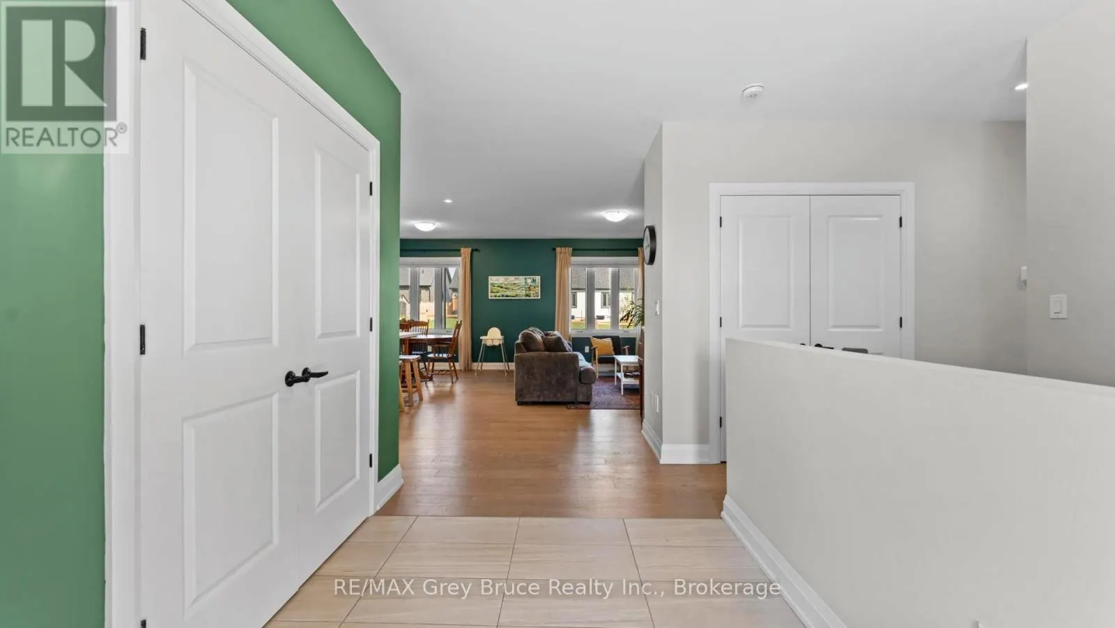 62 CHESTNUT HILL CRESCENT