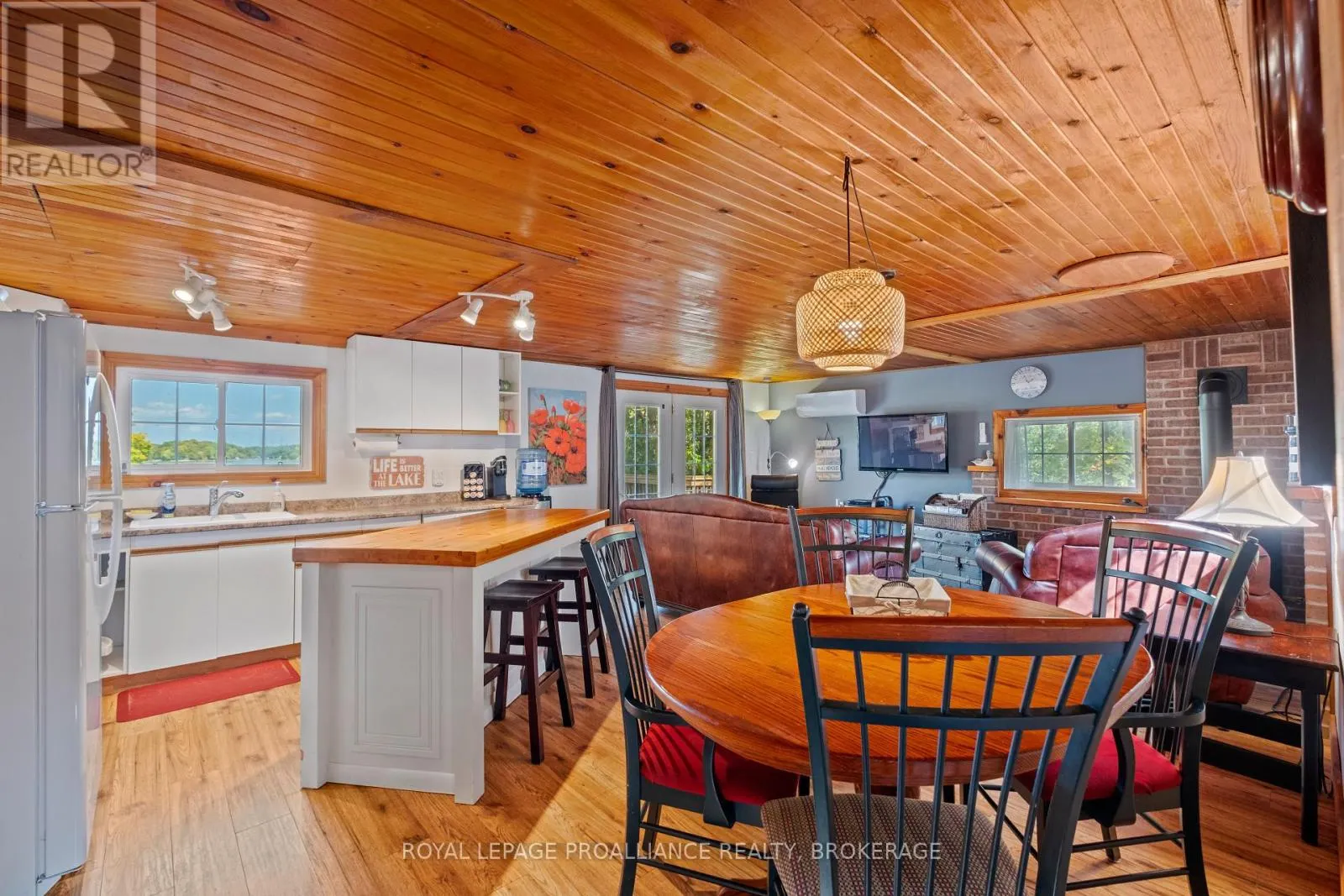 1057 QUINTE CONSERVATION LANE