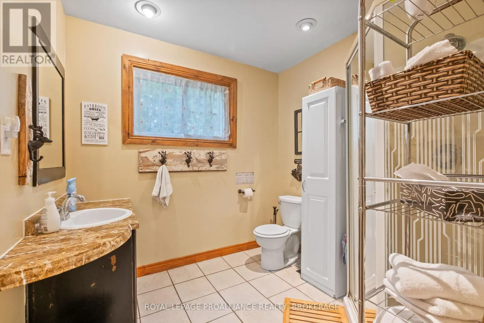 1057 QUINTE CONSERVATION LANE