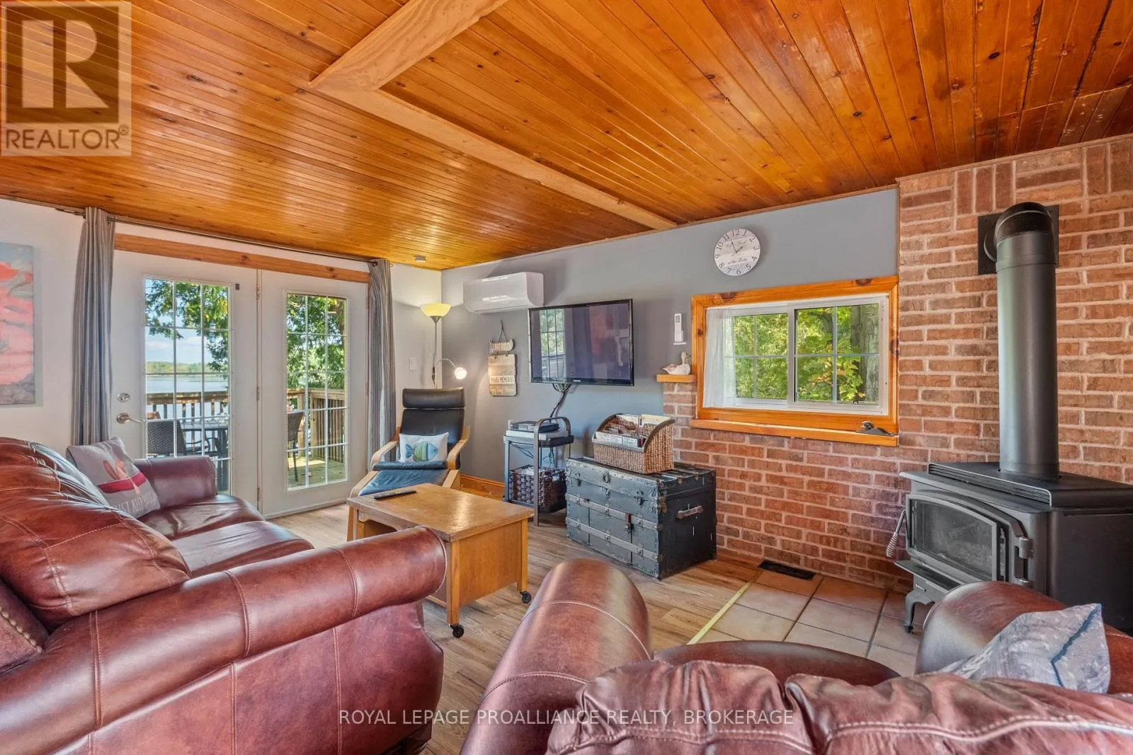 1057 QUINTE CONSERVATION LANE