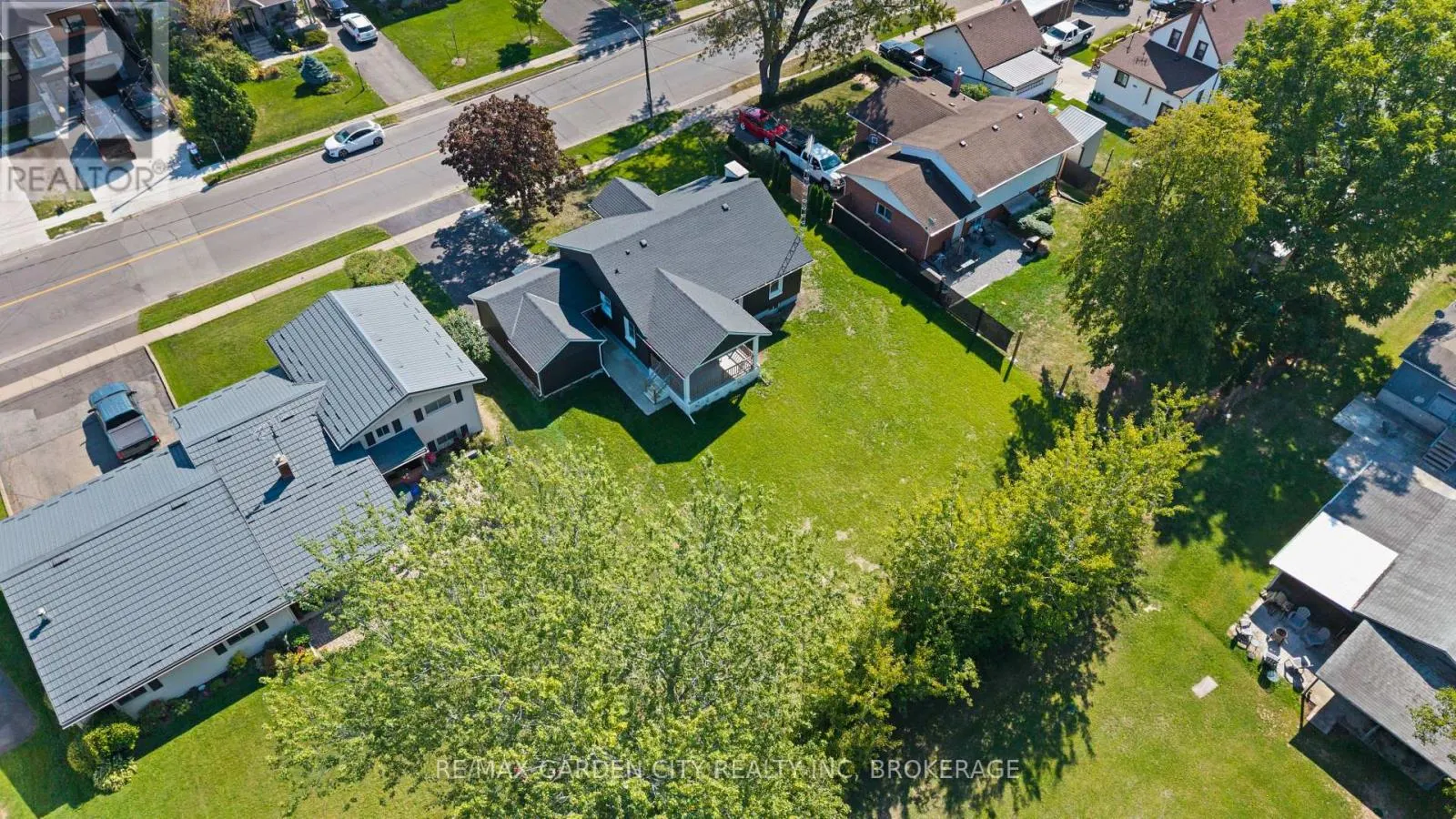 611 CLARE AVENUE