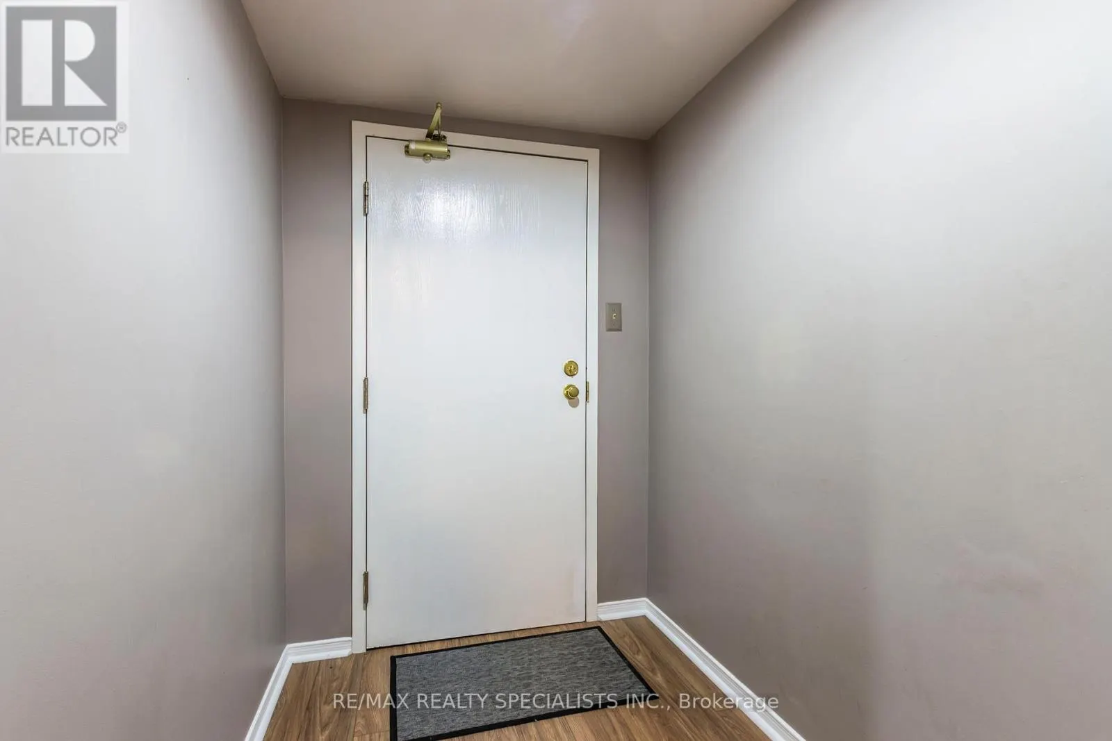 52 - 3085 KINGSWAY DRIVE