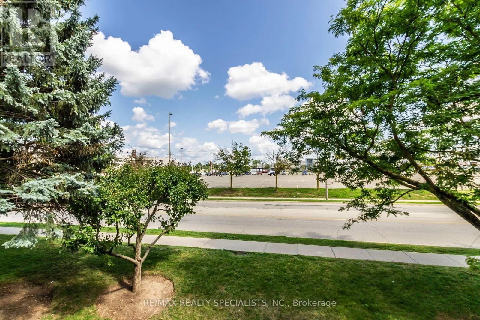 52 - 3085 KINGSWAY DRIVE