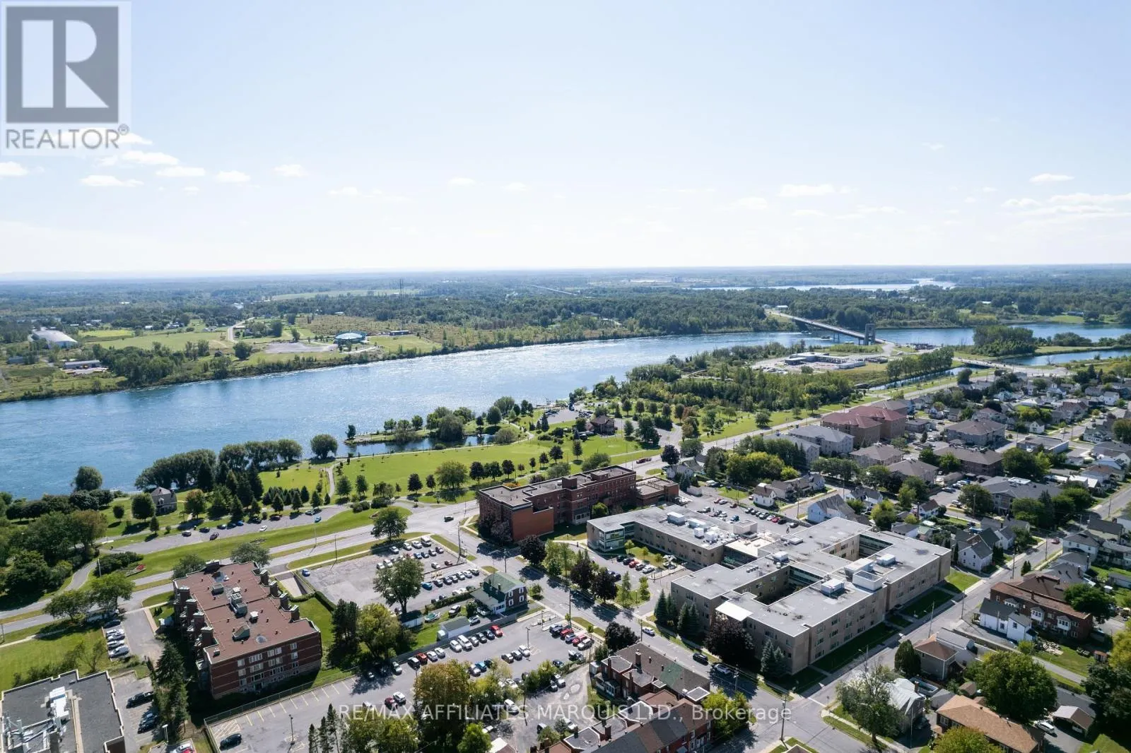 304 - 121 WATER STREET W