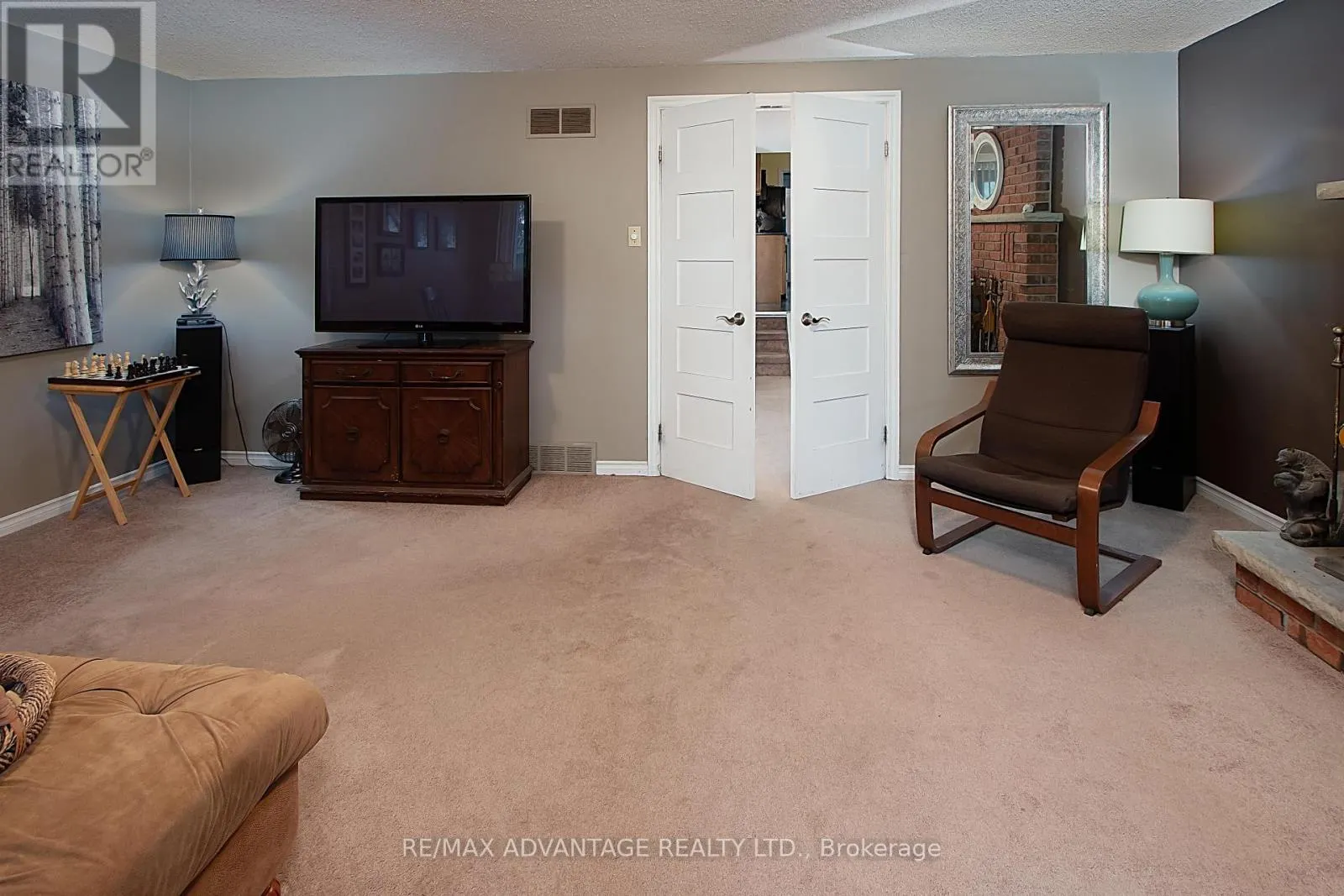126 OLYMPIC CRESCENT