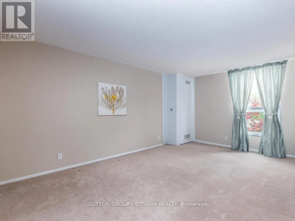 203 - 2951 RIVERSIDE DRIVE