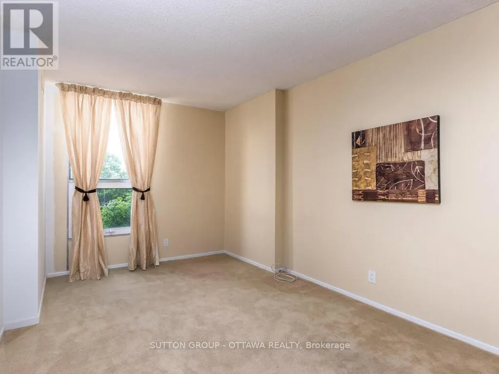 203 - 2951 RIVERSIDE DRIVE