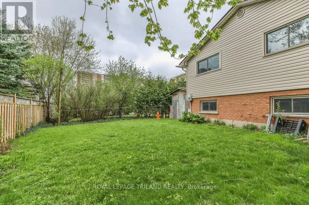 41 FOX MILL COURT