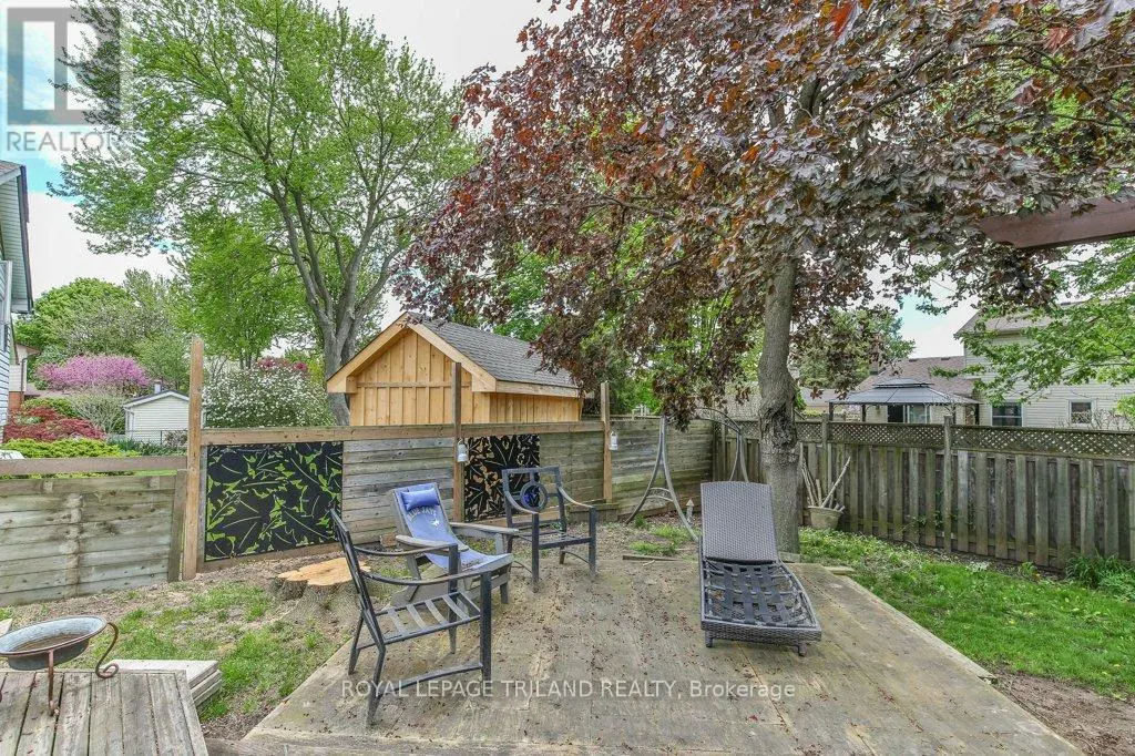 41 FOX MILL COURT