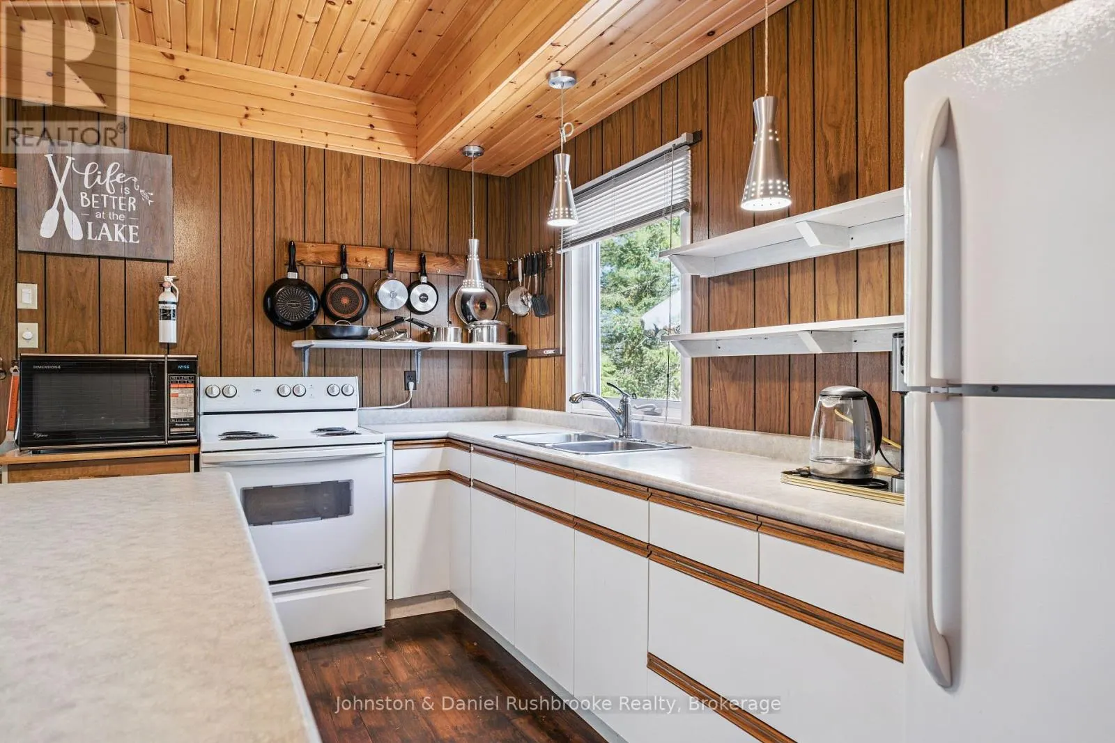 148 SMOOTH ROCK ROAD