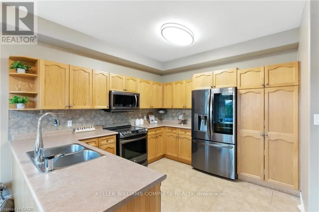 114 ARMOUR CRESCENT