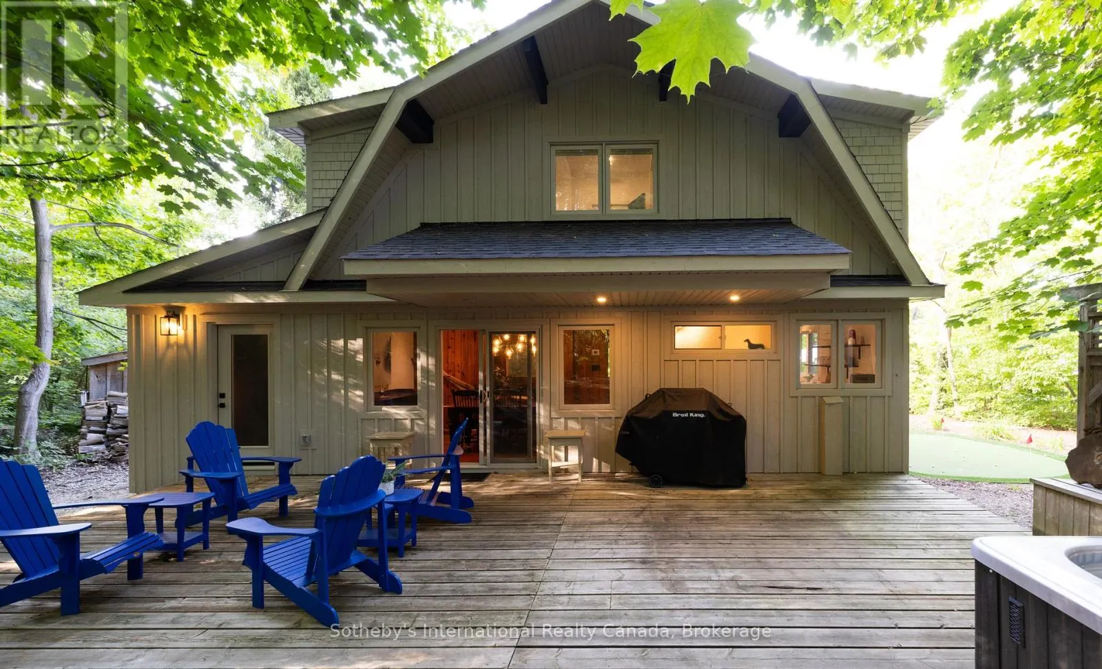 131 KITZBUHL CRESCENT
