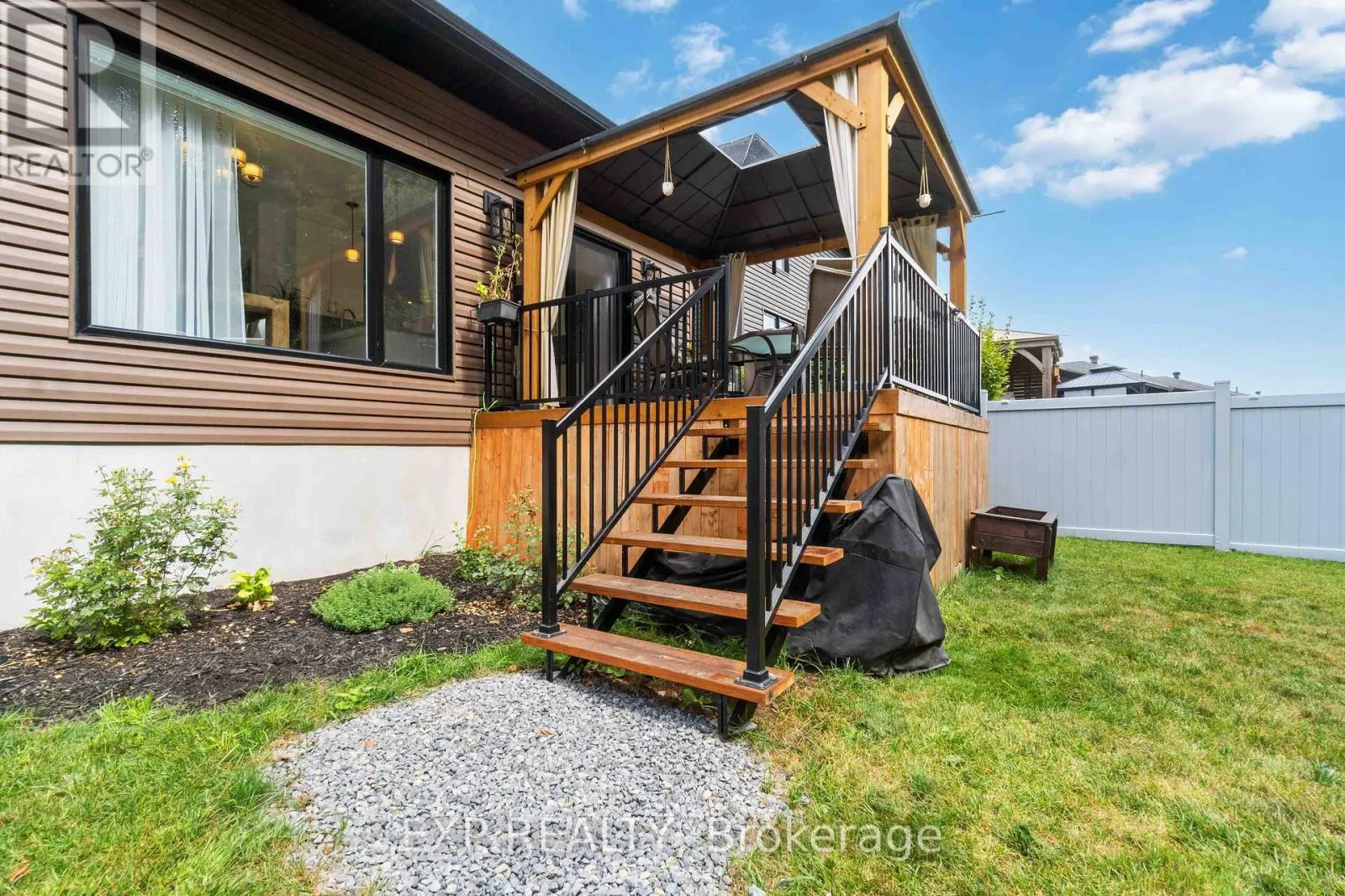394 DORE STREET
