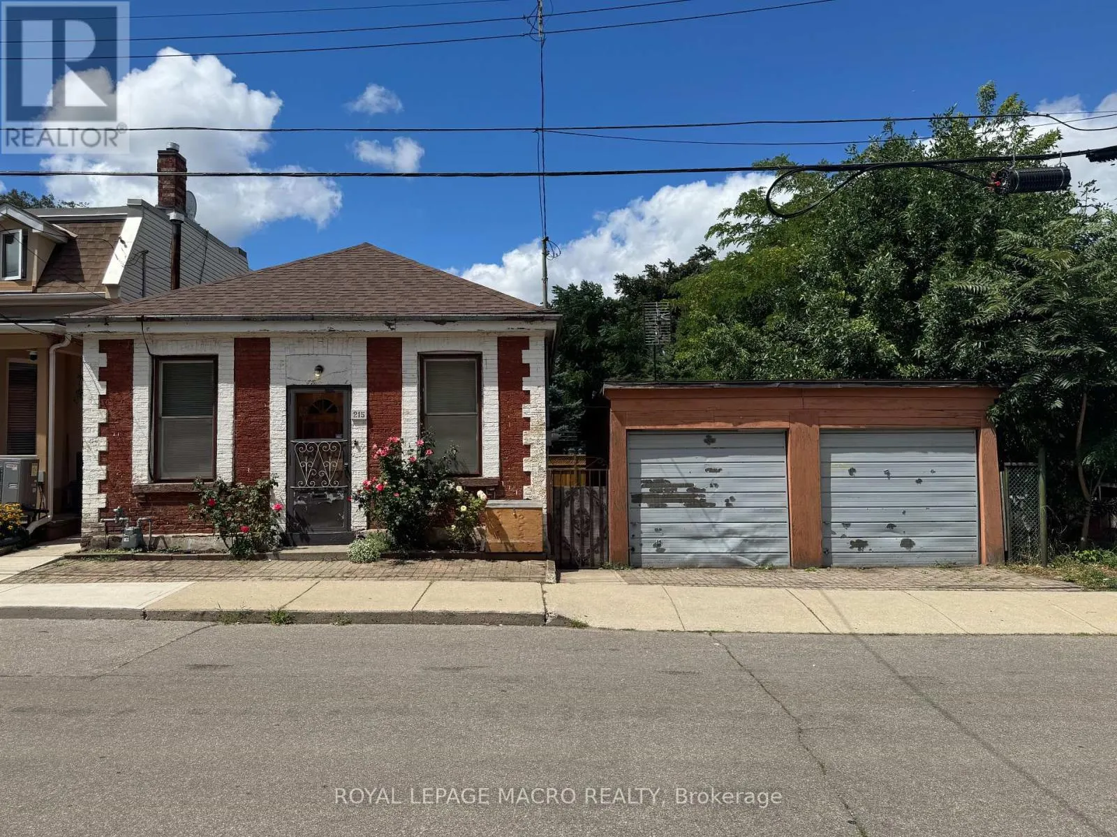 215 RAY STREET N