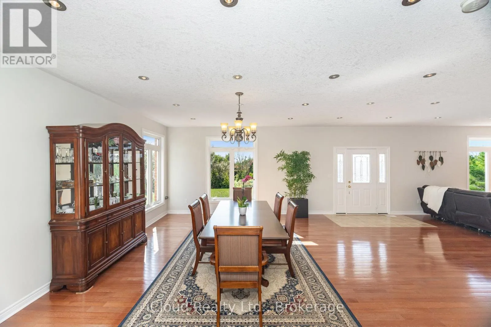 346195 15TH SIDE ROAD