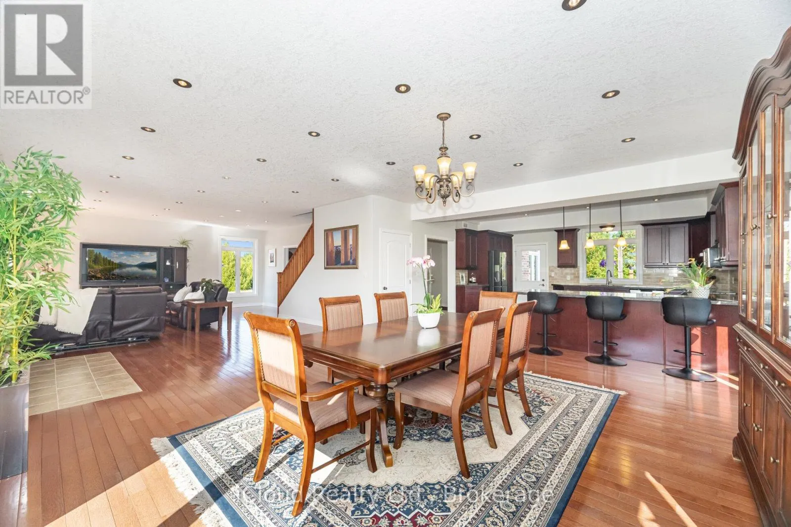 346195 15TH SIDE ROAD