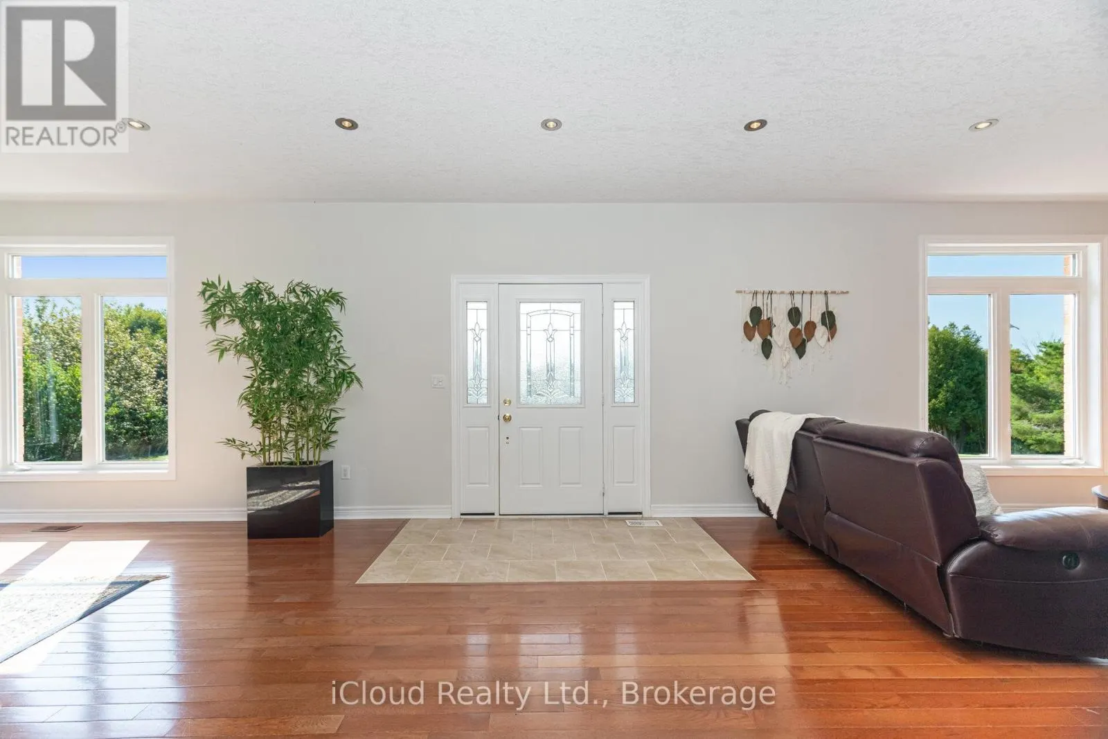 346195 15TH SIDE ROAD
