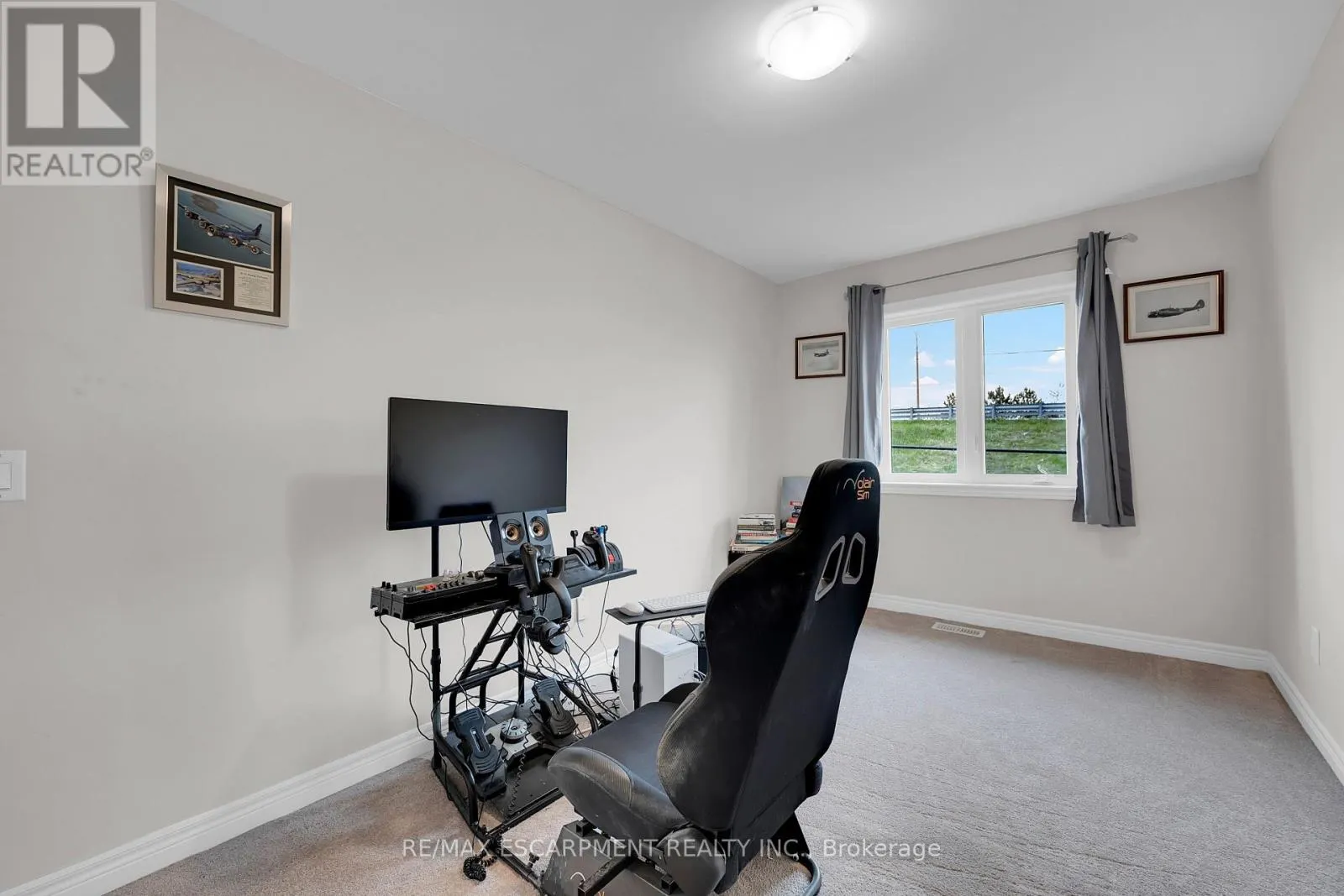 24 - 27 RACHEL DRIVE