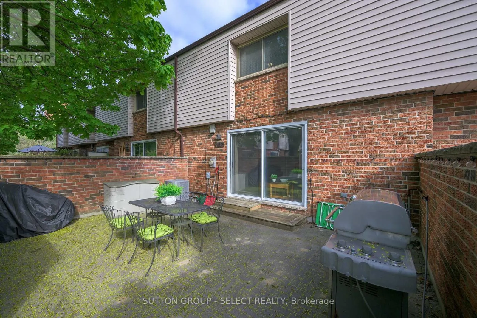716 FANSHAWE PARK ROAD E