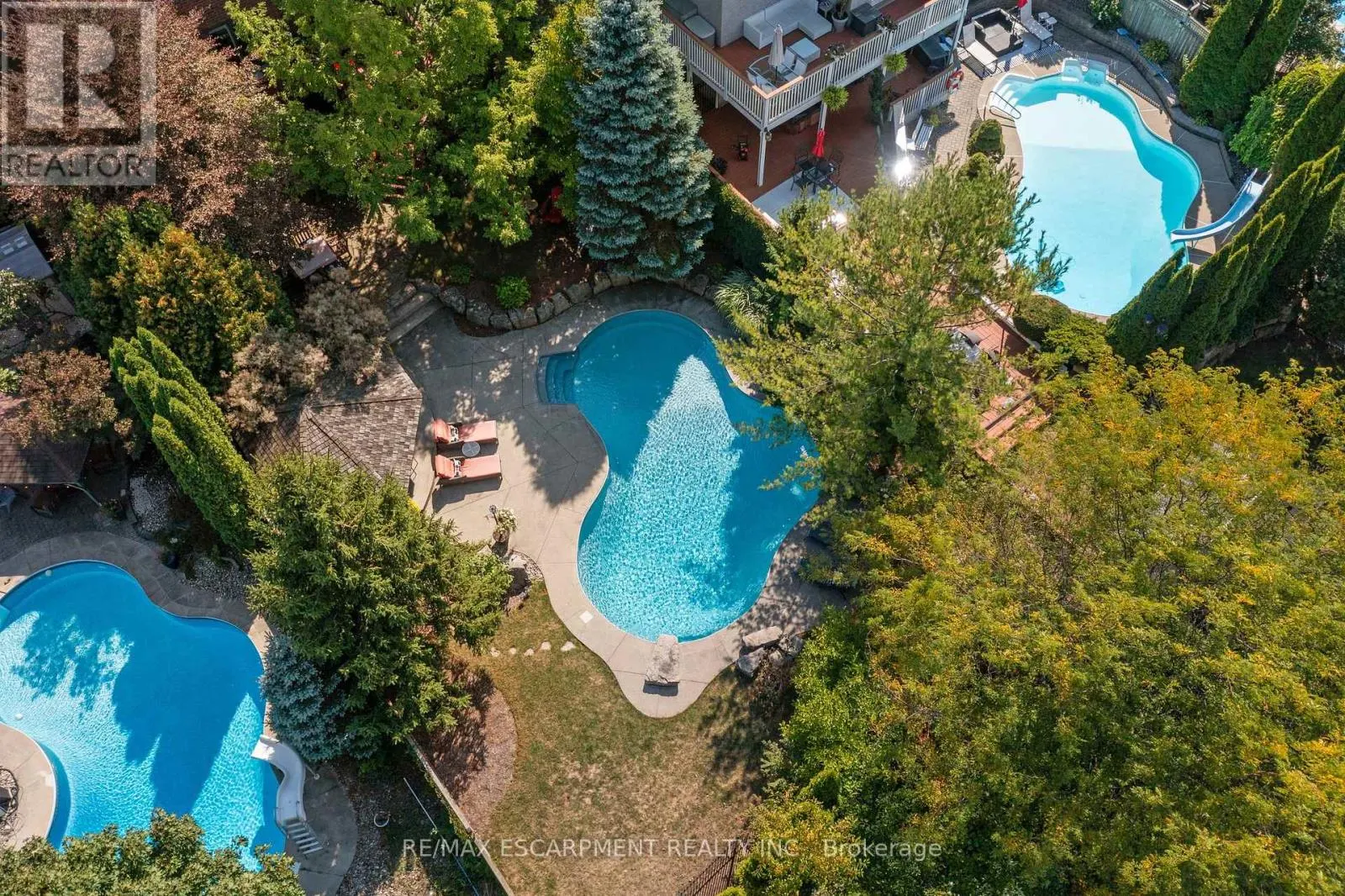 3 MAPLEHURST RIDGE