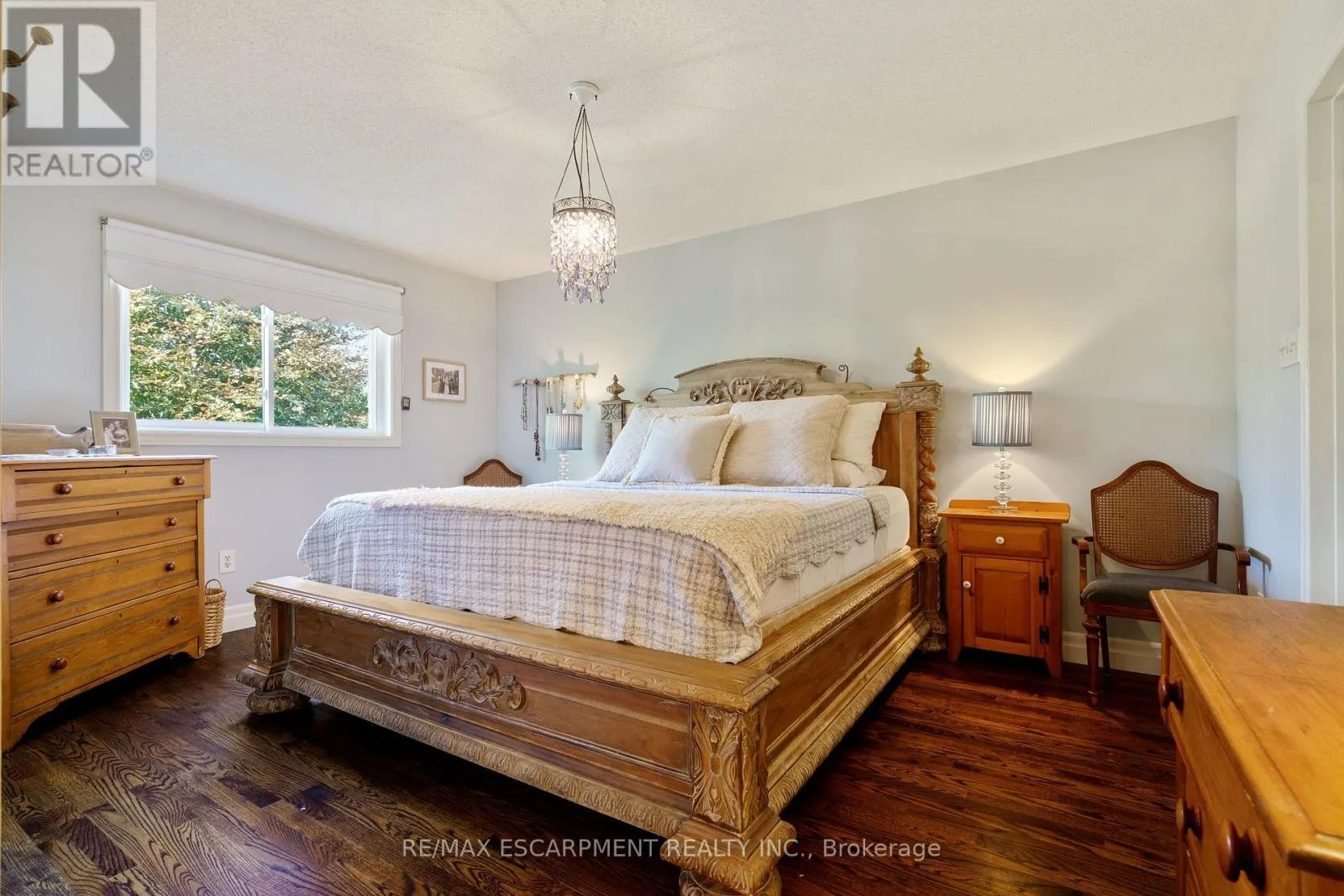 3 MAPLEHURST RIDGE