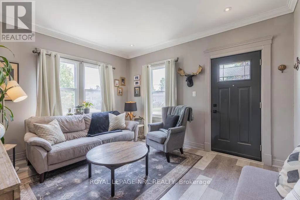 48 HODGKINS AVENUE